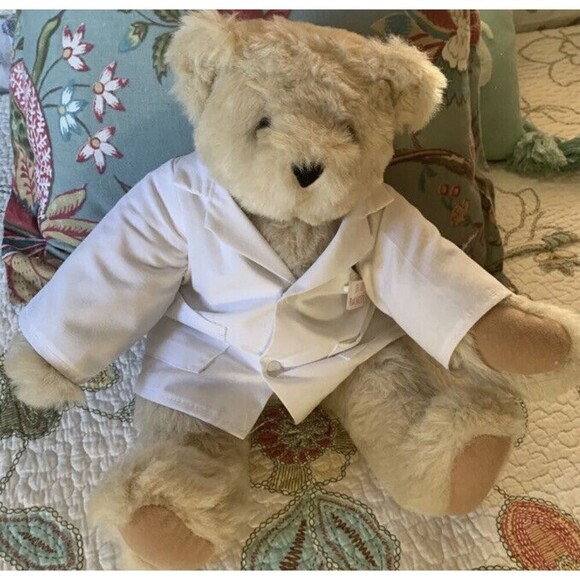 Vermont Teddy Bear Tan Plush 16 Inch Dr I.M. Madaboutu Plush Stuffed Animal Toy - Picture 2 of 7